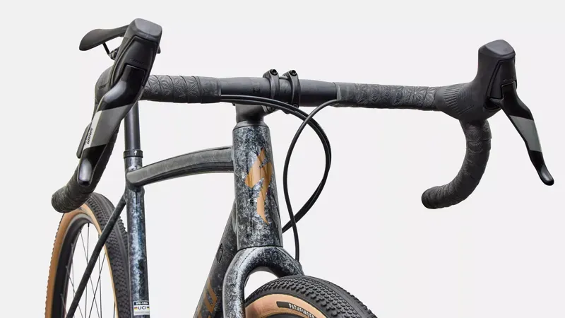 Specialized Crux DSW Comp SRAM Apex Gravel Bike in Marine/Burnt Gold-4
