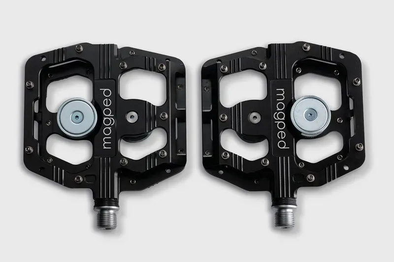 Magped Gravity 200n 9/16-inch Magnetic Pedals in Black-2