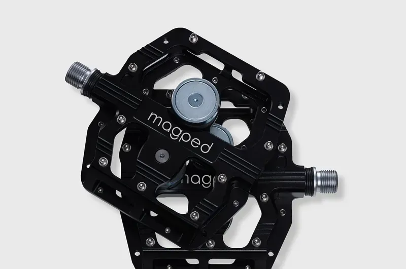 Magped Gravity 200n 9/16-inch Magnetic Pedals in Black-4