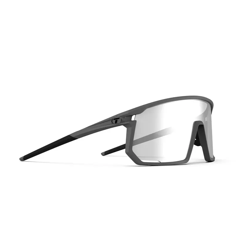 Tifosi Moab Lite Shield Fototec Sunglasses in Clear-4