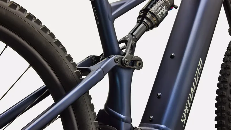 27 Levo R Comp Alloy Marine-5