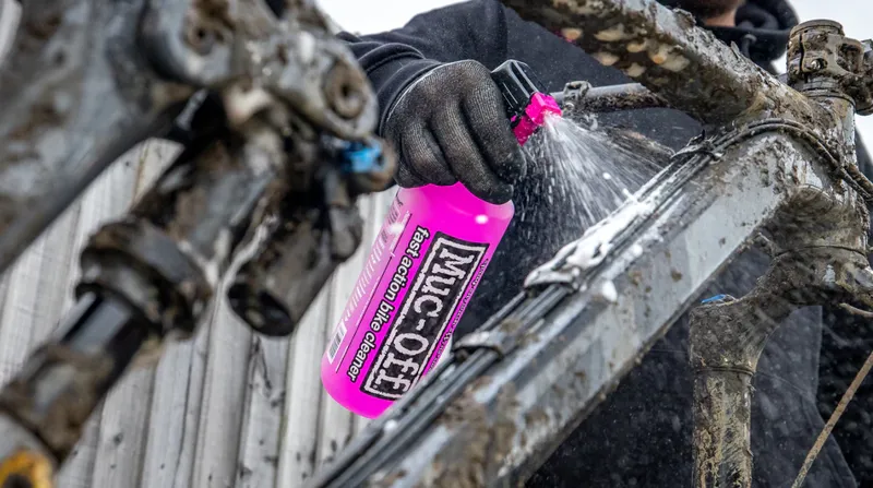 Muc-Off Nano Tech 1000ml Biodegradable Bike Cleaner-1