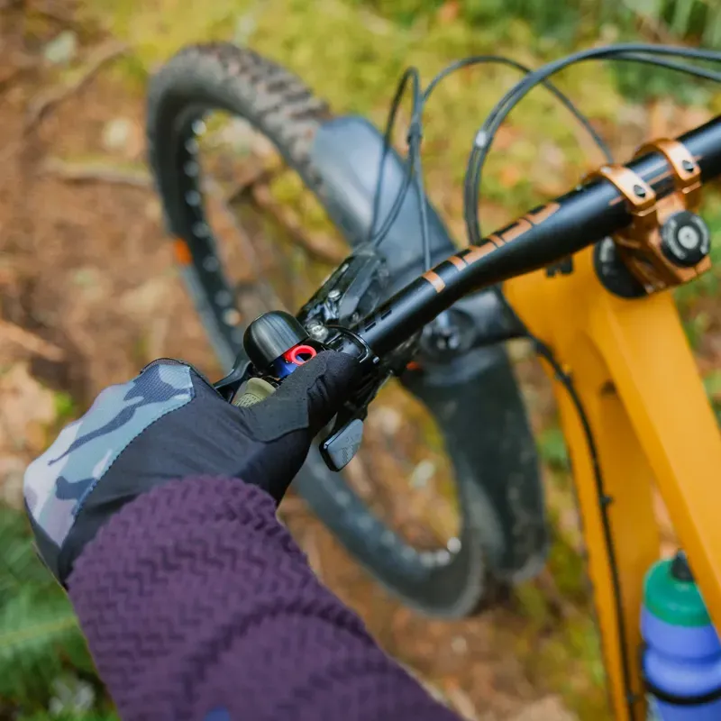 Spurcycle 22.2mm Compact Bicycle Bell in Black/Green-2